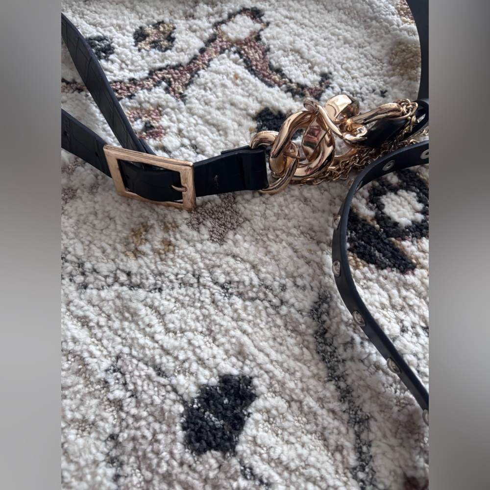 Assorted belts - Picture 5 of 5